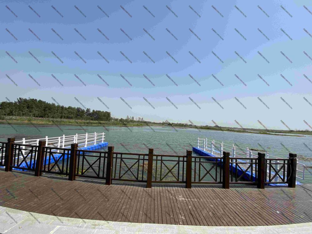 揚(yáng)州濕地公園水上觀景平臺(tái)