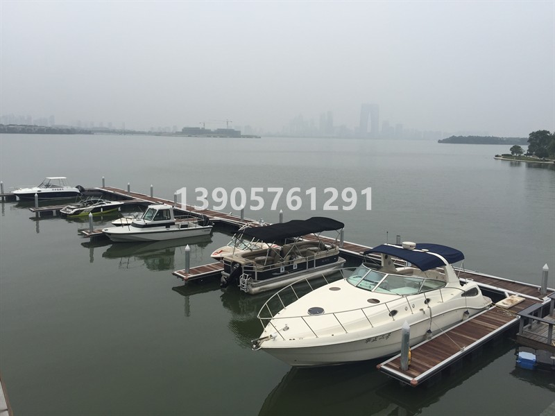 金雞湖