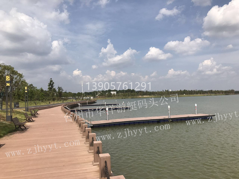 湖南株洲浮筒帶結(jié)構(gòu)碼頭