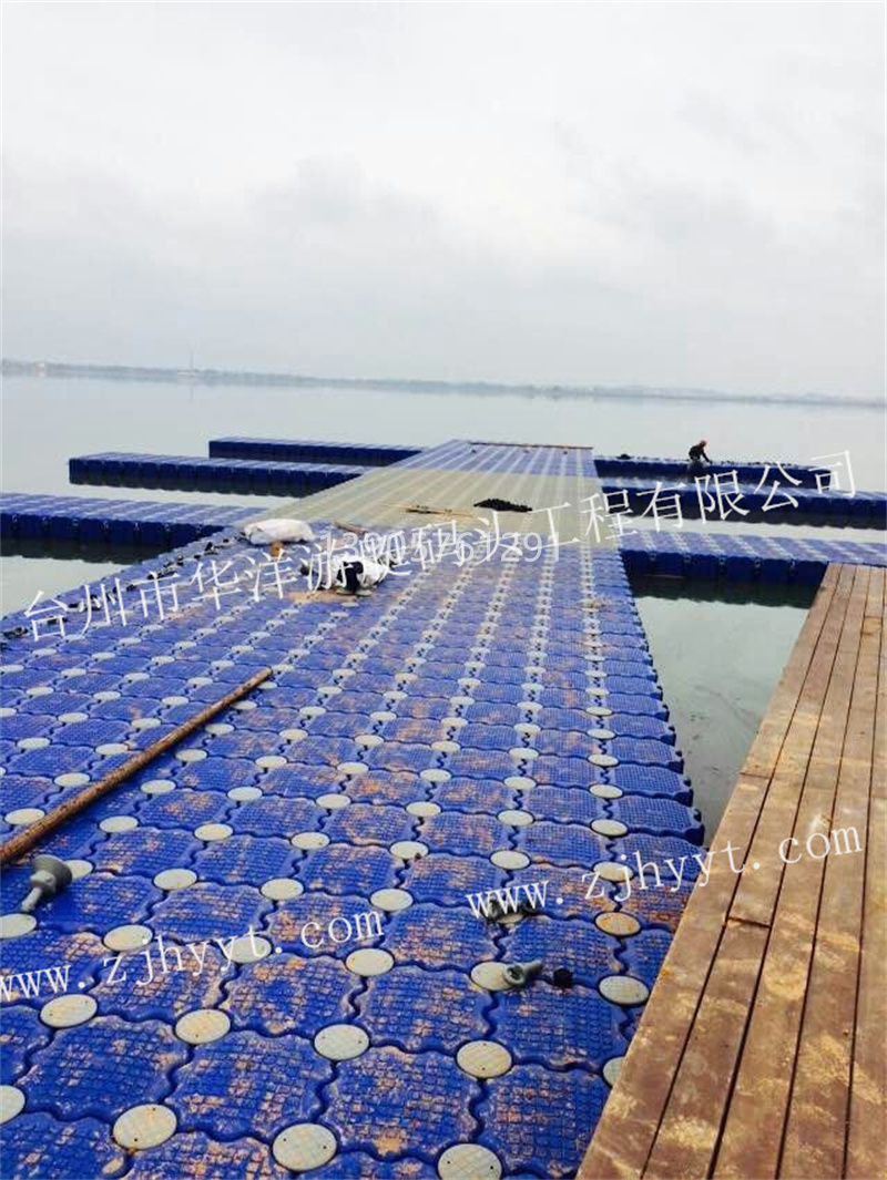進(jìn)賢縣浮筒碼頭